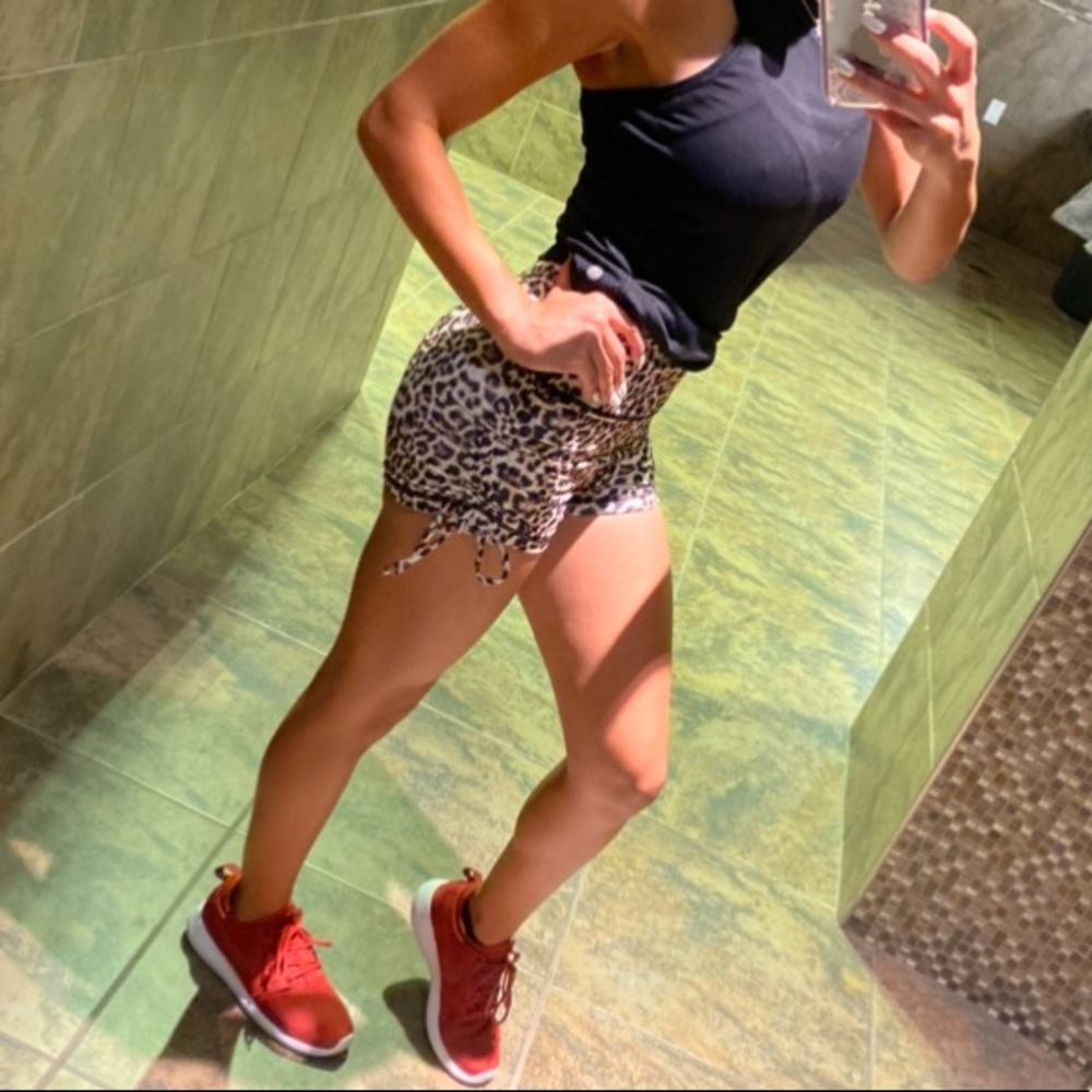 Zyia scrunch butt shorts